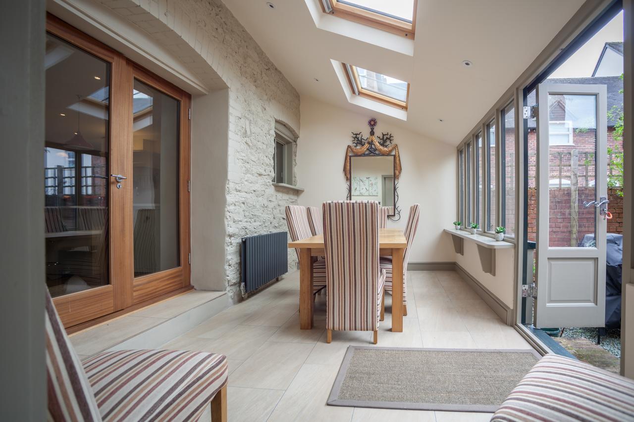 Ludlow - Linnet House - Well Presented Townhouse With Parking - Perfect Location For Exploring On Foot, Sleeps Up To 8 Guests - Hosted By Rentmyhouse Exteriör bild